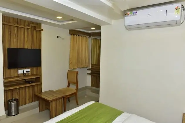 Deluxe Ac Room