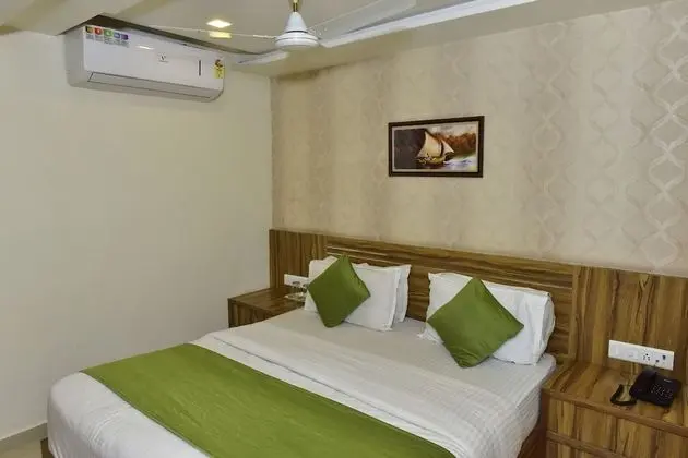 Deluxe Ac Room