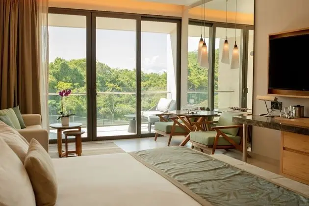 Junior Suite Tropical View Double