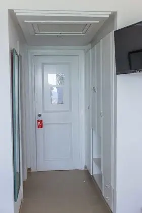 Classic Tek Büyük Yataklı Oda