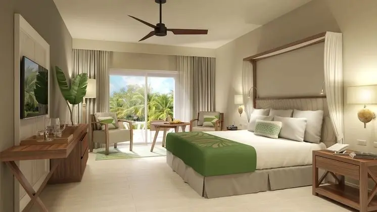 Deluxe King Bed