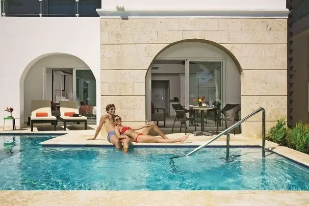 Preferred Club Master Suite Swim Up