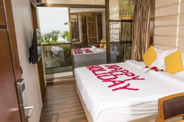 Grand Oda, Balkon, Deniz Manzaralı