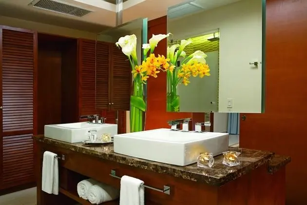 Preferred Club Master Suite Tropical