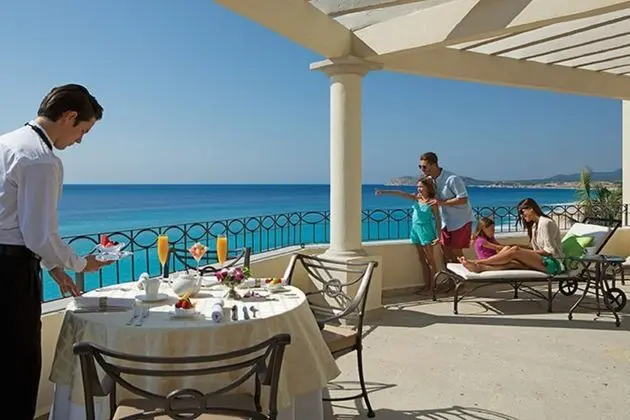 Preferred Club Presidential Suite Ocean Front