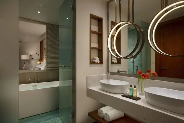 Junior Suite Tropical View King