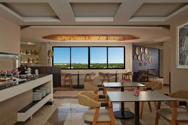 Club Oda, 1 En Büyük (King) Boy Yatak, Marina Manzaralı (Preferred Club)
