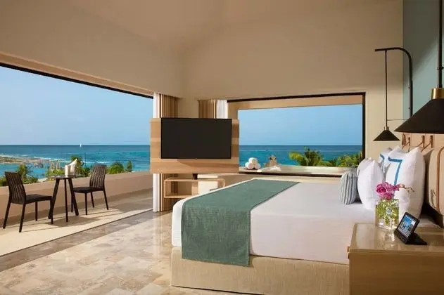 Honeymoon Oda, Sıcak Su Küveti, Okyanus Manzaralı