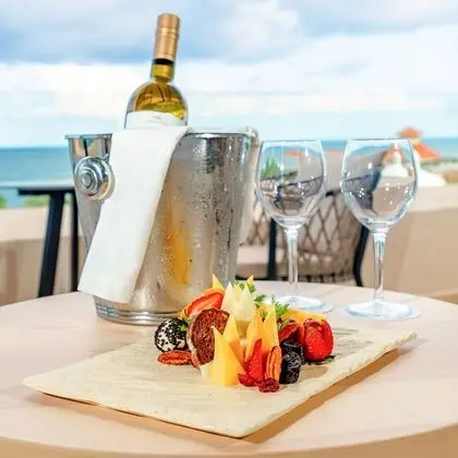 Honeymoon Oda, Sıcak Su Küveti, Okyanus Manzaralı