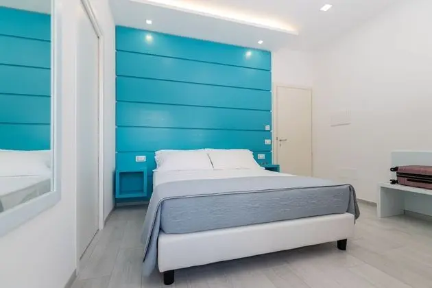 Deluxe Tek Büyük Yataklı Oda, Bahçe Manzaralı (Bagno con finestra)