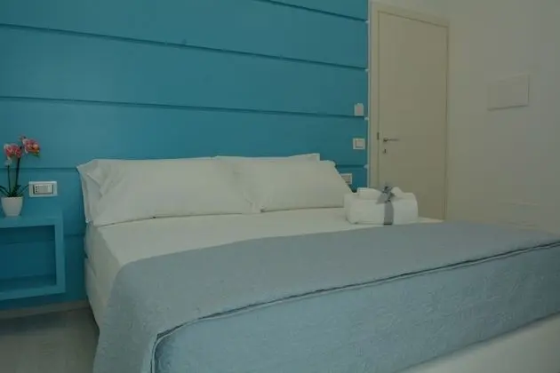 Deluxe Tek Büyük Yataklı Oda, Bahçe Manzaralı (Bagno con finestra)