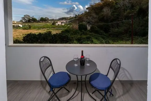 Deluxe Tek Büyük Yataklı Oda, Bahçe Manzaralı (Bagno con finestra)