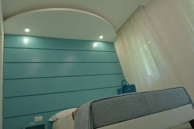 Deluxe Tek Büyük Yataklı Oda, Balkon, Bahçe Manzaralı (Stelle)