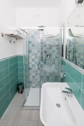 Deluxe Tek Büyük Yataklı Oda, Balkon, Bahçe Manzaralı (Stelle)