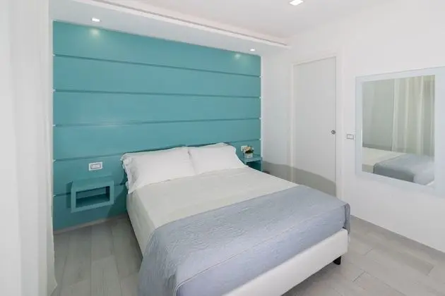 Deluxe Tek Büyük Yataklı Oda, Tepe Manzaralı (Balcone finestra)