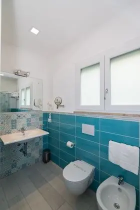 Deluxe Tek Büyük Yataklı Oda, Tepe Manzaralı (Balcone finestra)