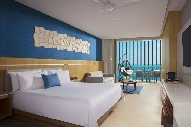 Preferred Club Honeymoon Suite Ocean View King