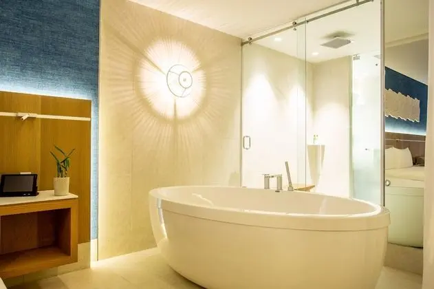 Preferred Club Honeymoon Suite Ocean View King