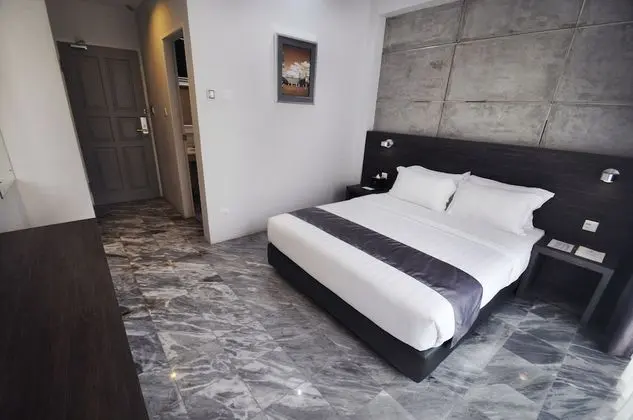 Standard Tek Büyük Yataklı Oda