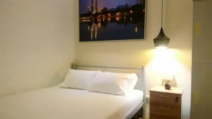 Tek Büyük Yataklı Oda, Ortak Banyo (DreamAway)