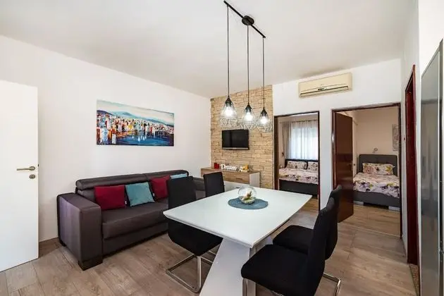 Apart Daire (Dreamy - free parking - A1(4))