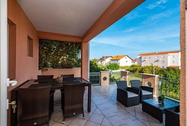 Apart Daire (Dreamy - free parking - A1(4))