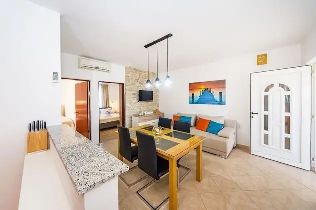 Apart Daire (Dreamy - free parking - A2(4))
