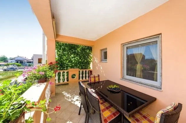 Apart Daire (Dreamy - free parking - A2(4))