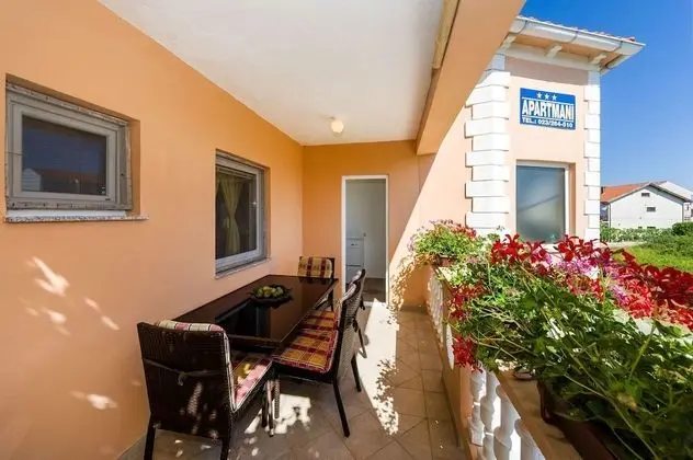 Apart Daire (Dreamy - free parking - A2(4))