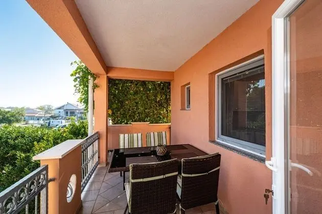 Apart Daire (Dreamy - free parking - A2(4))
