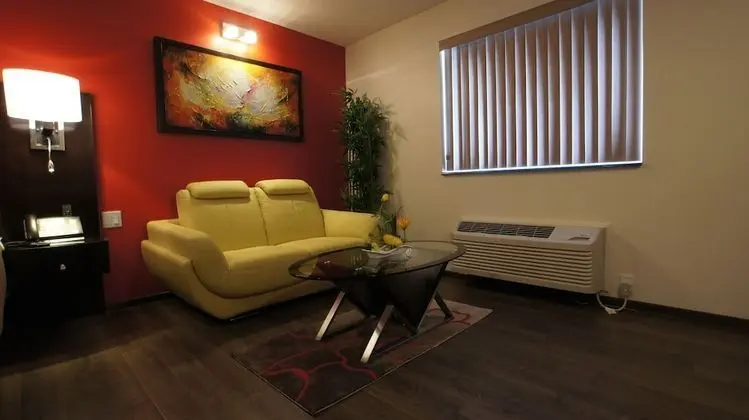 King Bed Jacuzzi Executive Suite