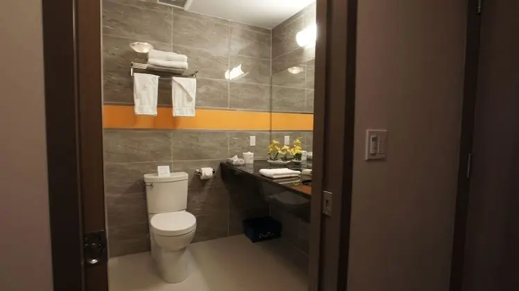 King Bed Jacuzzi Executive Suite