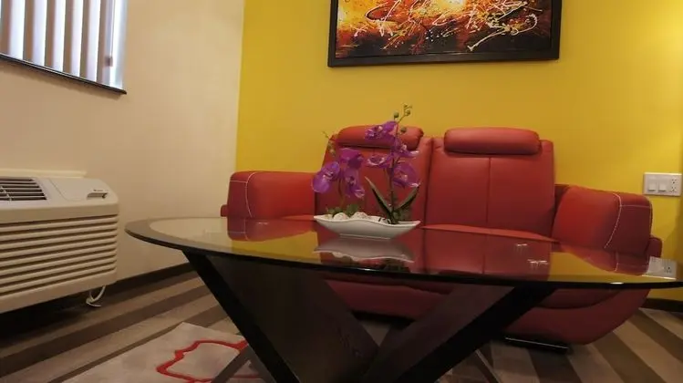 King Bed Suite
