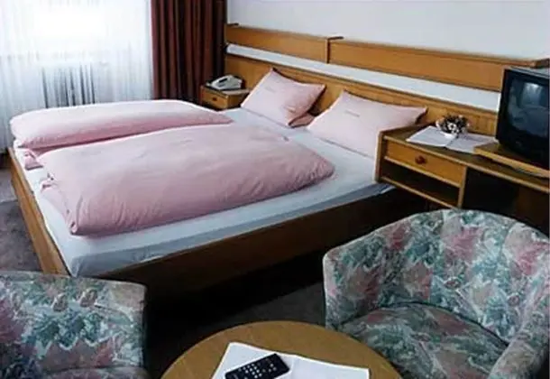 City Üç Kişilik Oda, 2 Yatak Odası