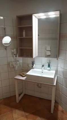 Classic Tek Büyük Yataklı Oda
