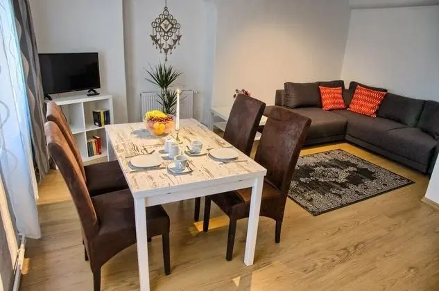 Apart Daire, Bahçe Manzaralı