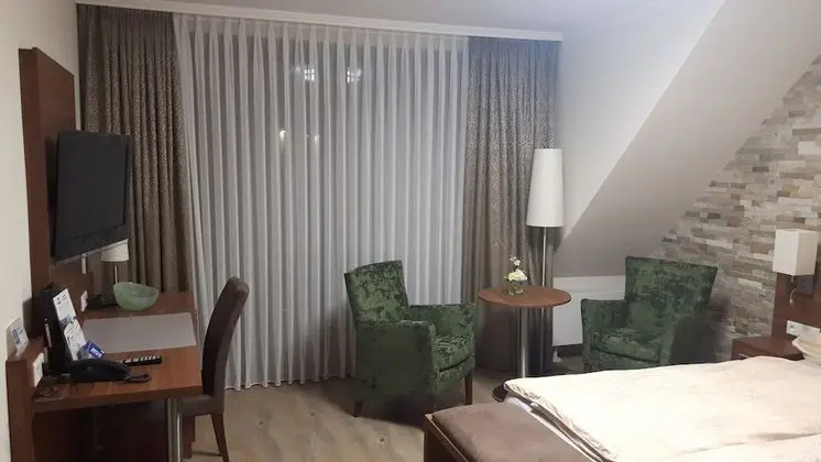 Tek Büyük Yataklı Oda