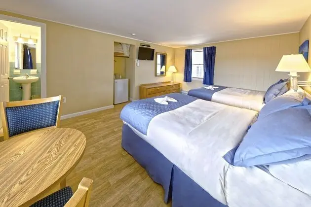 Economy Tek Büyük Yataklı Oda, 2 Çift Kişilik Yatak, Sigara İçilmez, Şehir Manzaralı (Ocean Breeze)