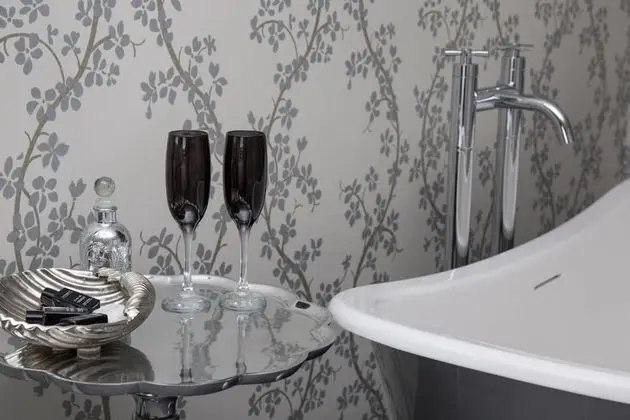 Luxury Tek Büyük Yataklı Oda