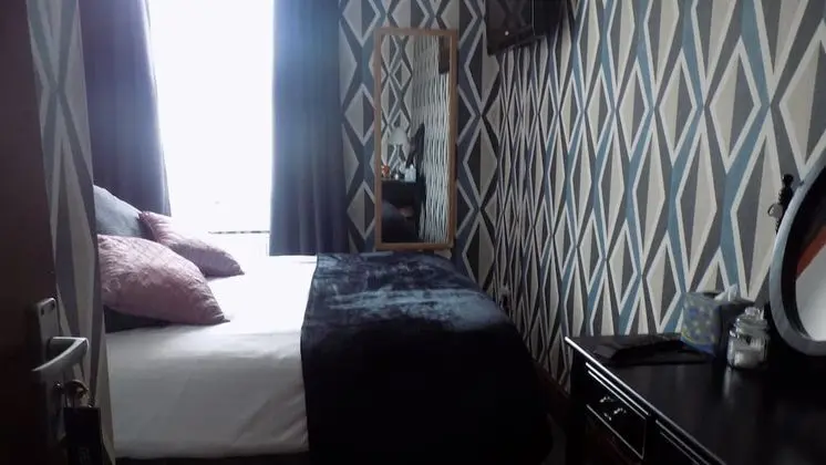 Standard Tek Büyük Yataklı Oda (Deco)
