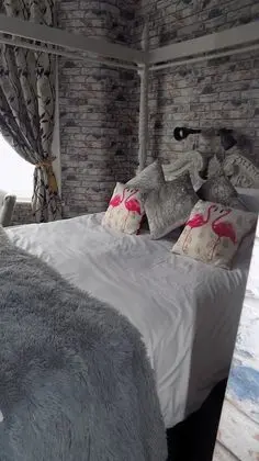 Tek Büyük Yataklı Oda, Deniz Manzaralı (Flamingo Four Poster)
