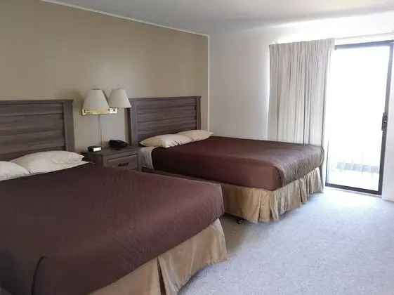 Standard Tek Büyük Yataklı Oda, 2 Çift Kişilik Yatak, Göl Manzaralı