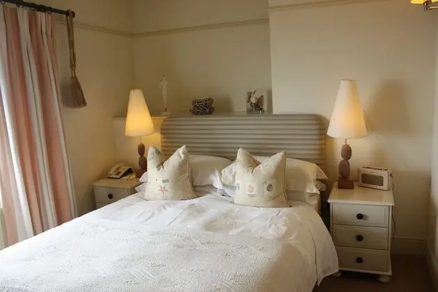 Standard Tek Büyük Yataklı Oda (Room 1)