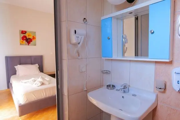 Dört Kişilik Oda, Balkon