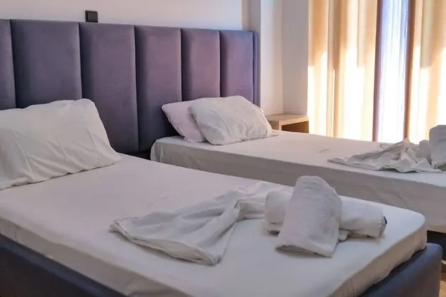 Tek Büyük Yataklı Oda, Balkon