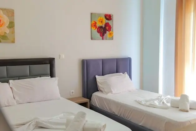 Üç Kişilik Oda, Balkon