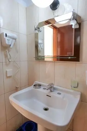 Üç Kişilik Oda, Balkon