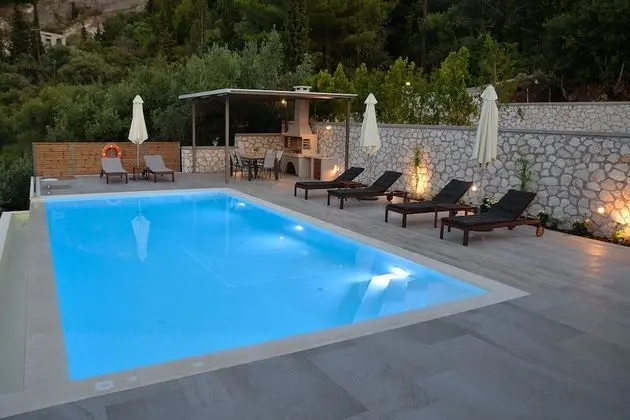 Luxury Villa (Alina)