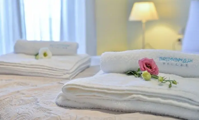 Luxury Villa (Liria)