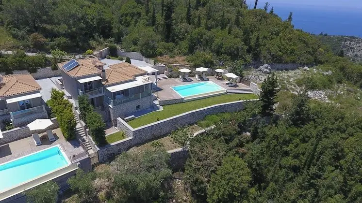 Luxury Villa (Liria)